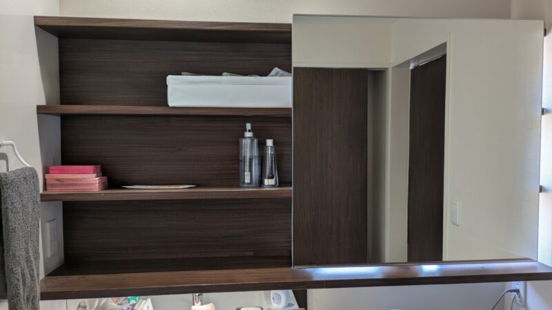 ミサワオリジナル洗面化粧台の鏡裏大容量収納